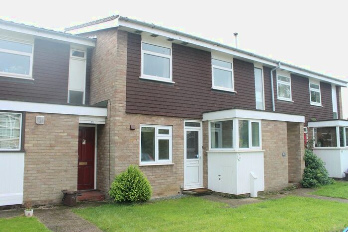 2 Bedroom Flat To Rent In Blenheim Road, Raynes Park, London, SW20