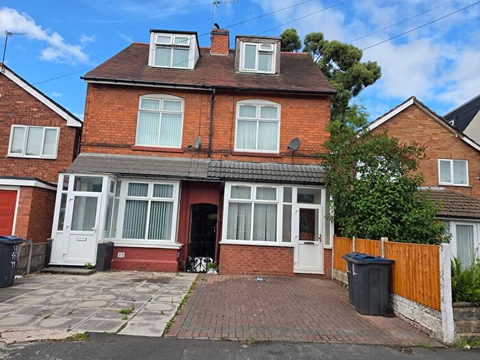 4 Bedroom Semi Detached House To Rent In Lyttelton Road, Birmingham, B33