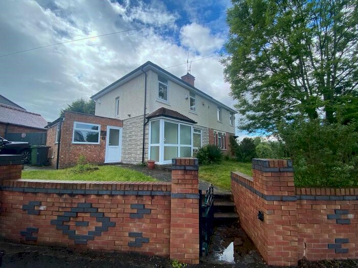 3 Bedroom Semi-Detached House To Rent In Thorn Avenue, Worcester, WR4