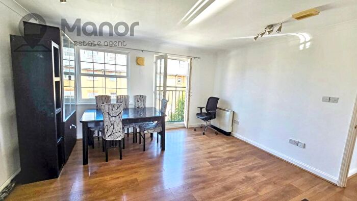 2 Bedroom Flat To Rent In Queensberry Place, Manor Park, E12