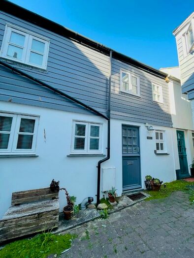1 Bedroom Cottage To Rent In Commercial Road, Mousehole, Penzance, TR19
