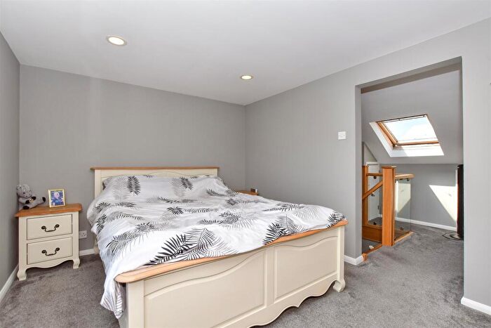 4 Bedroom Semi-Detached House For Sale In Royston Gardens, St Margarets-At-Cliffe, Dover, Kent, CT15