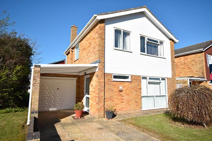 3 Bedroom Detached House For Sale In St Helens Road, Alverstoke, PO12