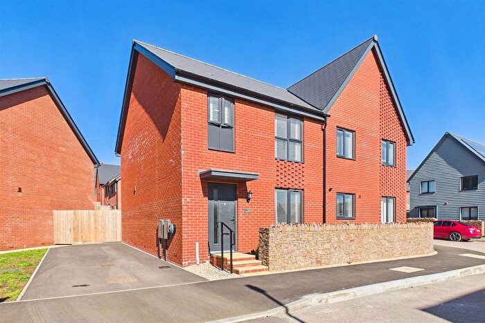 3 Bedroom Semi Detached House For Sale In St. Marys Grove, Nailsea, Bristol, BS48