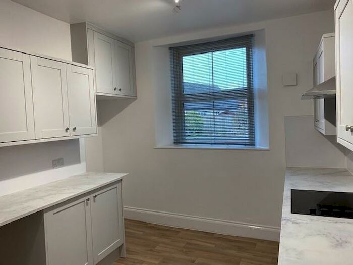 2 Bedroom Flat To Rent In Bridge House, The Avenue Station Road, Bourton-on-the-Water, GL54