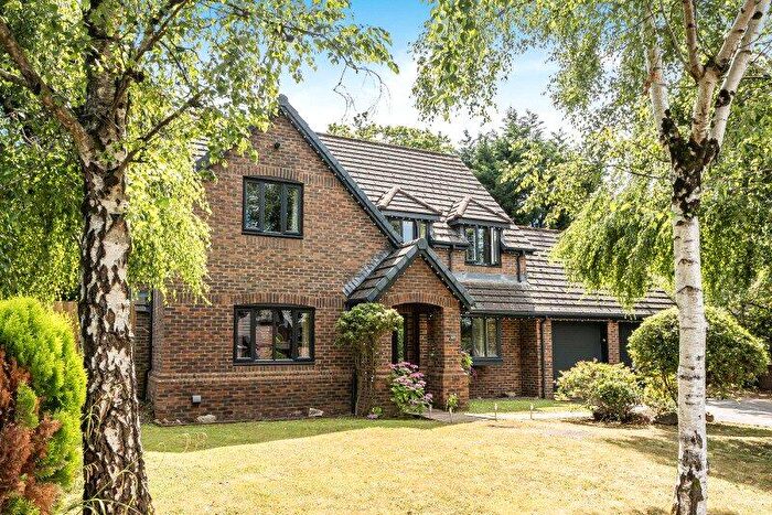 4 Bedroom Detached House For Sale In Ruperra Close, Old St. Mellons, Cardiff, CF3
