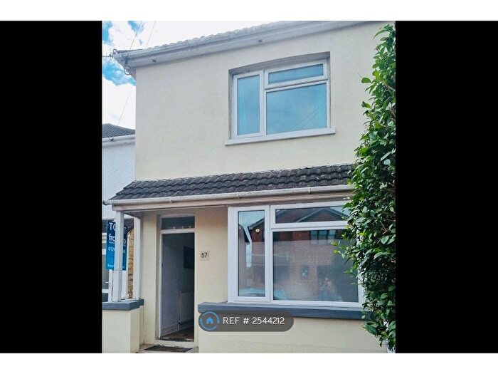5 Bedroom Semi-Detached House To Rent In Cardigan Rd, Bournemouth, BH9