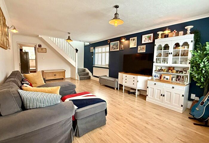 3 Bedroom Semi-Detached House For Sale In Clayhall Road, Alverstoke, PO12