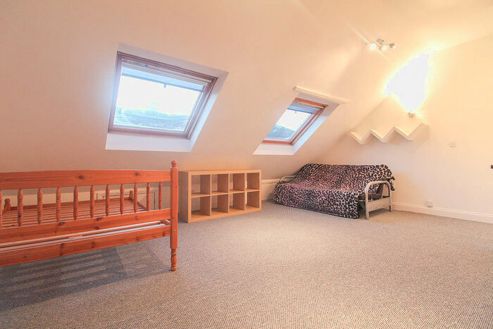 Studio To Rent In Southsea Road, Kingston Upon Thames, KT1