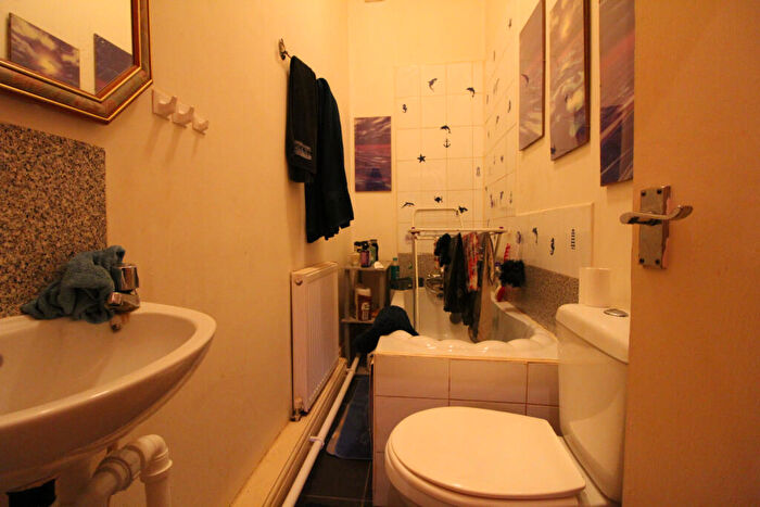 1 Bedroom Flat For Sale In Boulevard, Hull, HU3