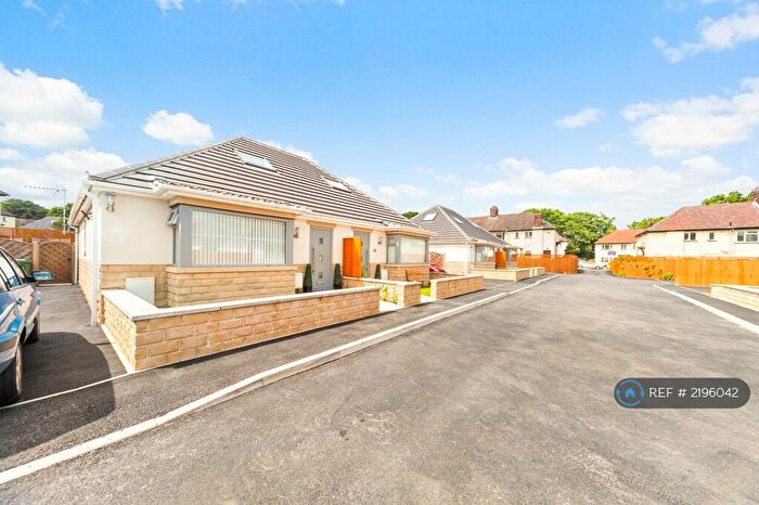 3 Bedroom Bungalow To Rent In Redesdale Grove, Leeds, LS16
