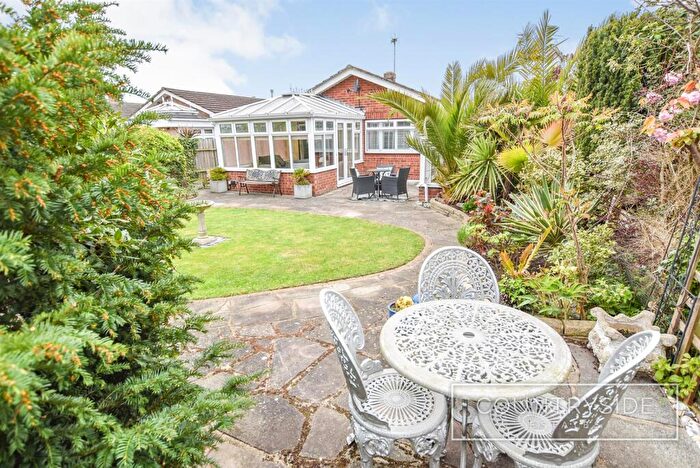 3 Bedroom Detached Bungalow For Sale In Clifton Way, Benfleet, SS7