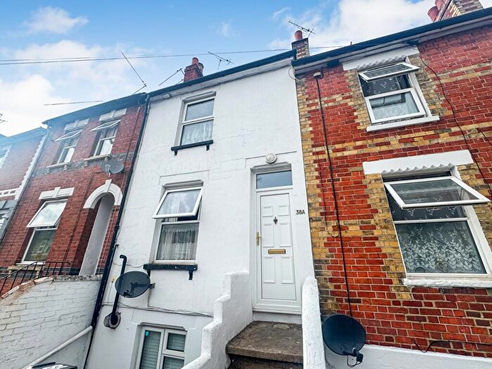 2 Bedroom Maisonette For Sale In William Street, Reading, RG1