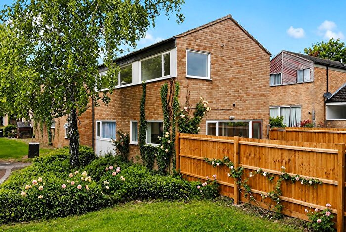 3 Bedroom Detached House For Sale In Buckingham Gate, Eaglestone, Milton Keynes, MK6