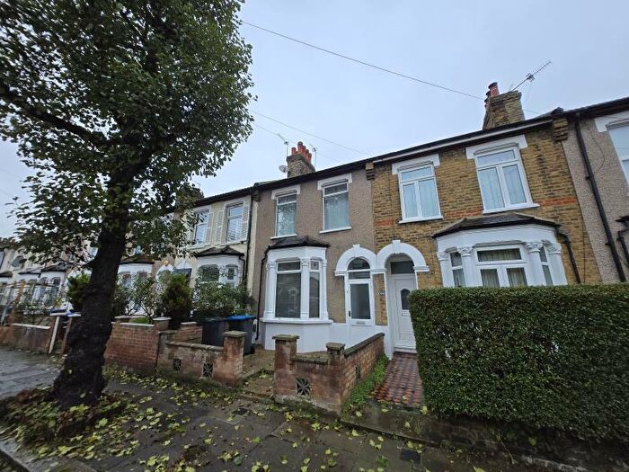 2 Bedroom Terraced House To Rent In Cheddington Road, Edmonton, N18