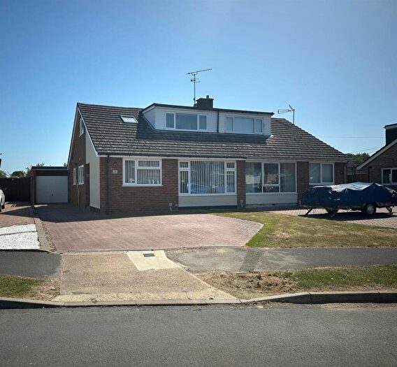 4 Bedroom Semi-Detached Bungalow For Sale In Maple Road, Stowupland, Stowmarket, IP14
