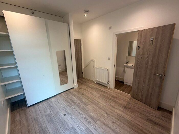 1 Bedroom Flat To Rent In Bedroom Flat – Arcadian Gardens, London, N22