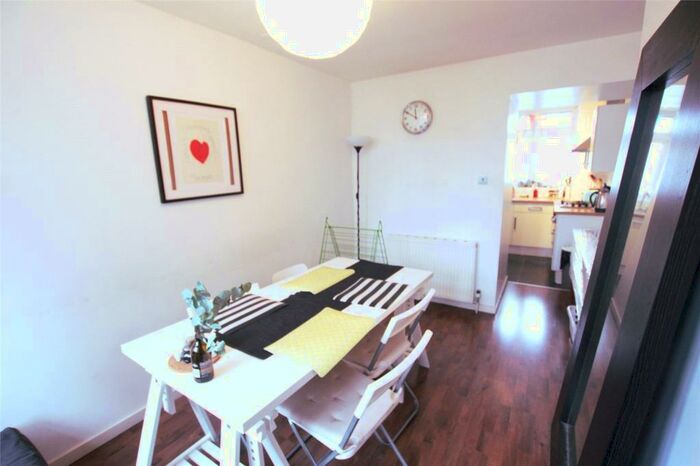 4 Bedroom Apartment To Rent In Rosefield Gardens, London, Greater London, E14