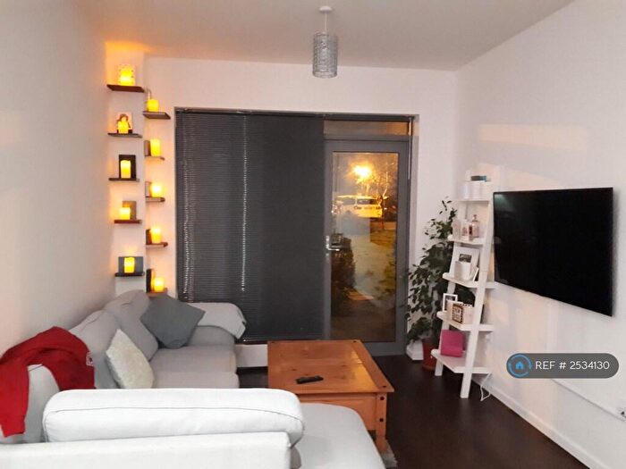 2 Bedroom Flat To Rent In Southchurch Road, Southend-On-Sea, SS1