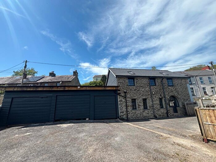 2 Bedroom Detached House For Sale In Clifton Terrace, Llandysul, SA44