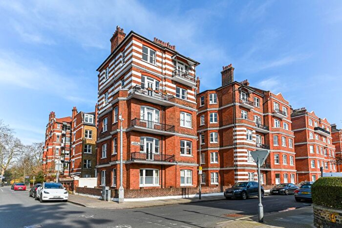 1 Bedroom Flat To Rent In Lurline Gardens, London, SW11