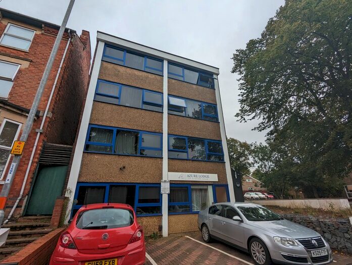2 Bedroom Flat To Rent In Station Road, Kettering, NN15