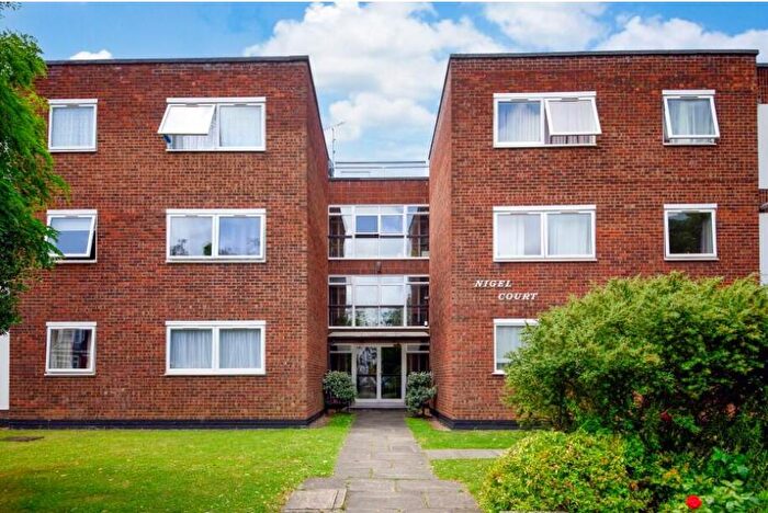 1 Bedroom Apartment To Rent In Nigel Court, Seymour Road, Finchley, N3