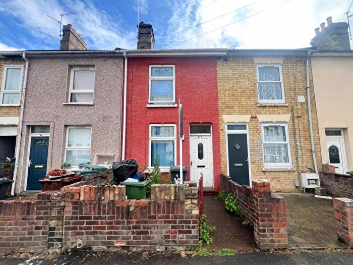 2 Bedroom Terraced House For Sale In Gladstone Street, Peterborough, PE1