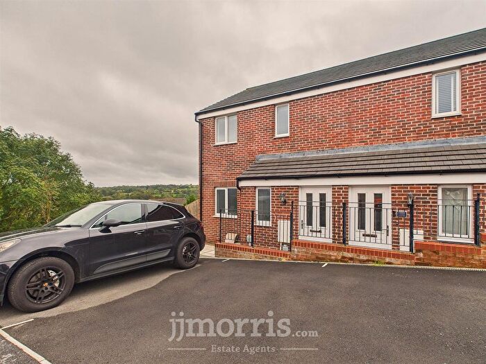 1 Bedroom Flat For Sale In Tasker Way, Haverfordwest, SA61