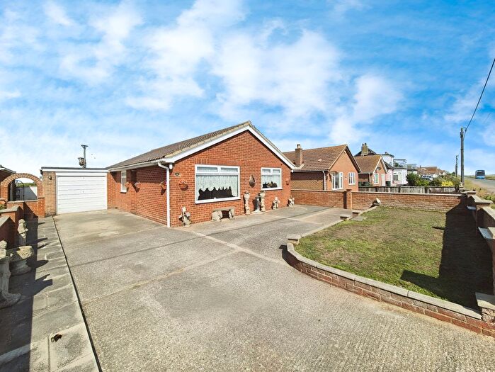 3 Bedroom Detached Bungalow For Sale In Coast Drive, Romney Marsh, TN29