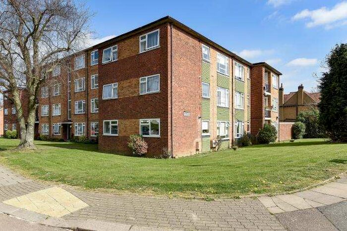 1 Bedroom Apartment To Rent In High Road, Whetstone, N20
