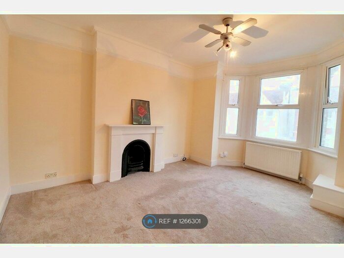 2 Bedroom Maisonette To Rent In Carew Road, Thornton Heath CR7