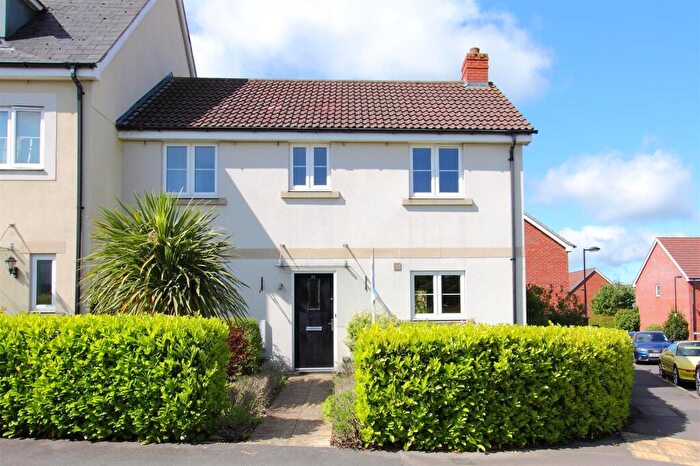 3 Bedroom End Of Terrace House To Rent In Sherbourne Drive, Salisbury, SP4