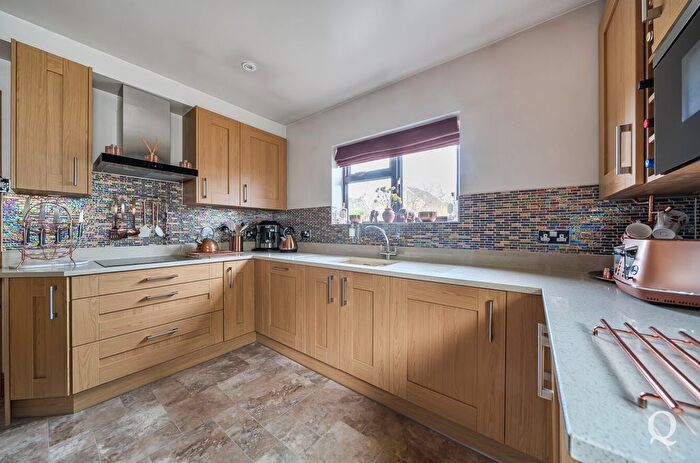 4 Bedroom Bungalow For Sale In School Lane, Iwade, Sittingbourne, Kent, ME9