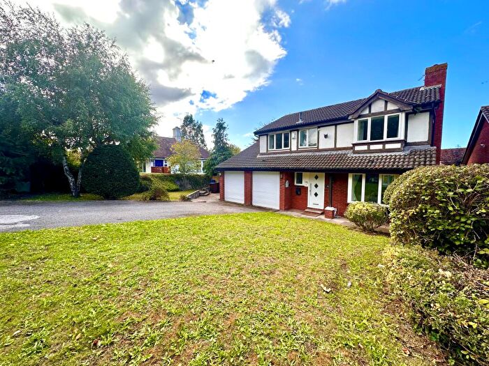 4 Bedroom Detached House To Rent In Craig Y Don, Llandudno, LL30