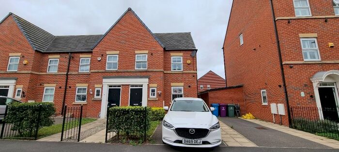 3 Bedroom Semi-Detached House To Rent In Maregreen Road, Liverpool, L4