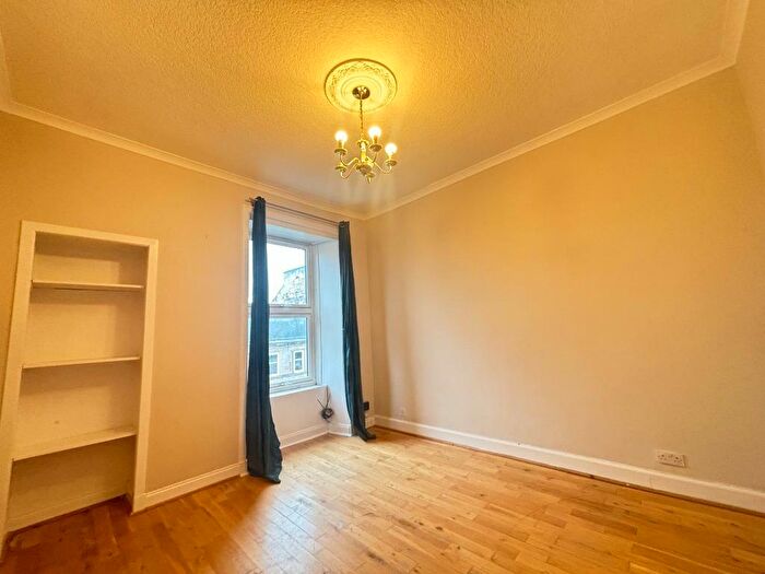 1 Bedroom Flat To Rent In Langside Road, Crosshill, Glasgow, G42
