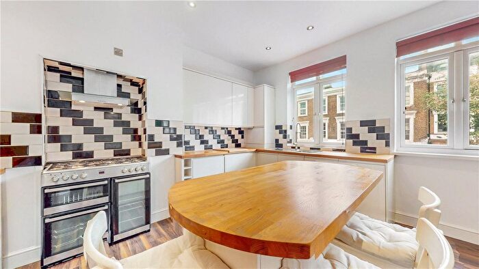 2 Bedroom Flat To Rent In Torriano Avenue, London, NW5