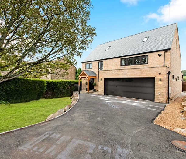 4 Bedroom Detached House For Sale In Shepley Road, Stocksmoor, HD4