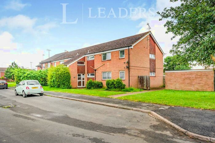 2 Bedroom Flat To Rent In Streetfield, Slinfold, RH13