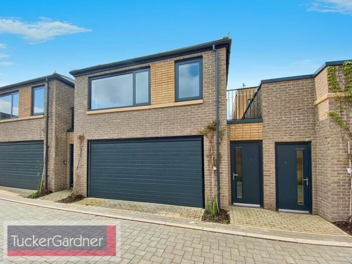 Studio To Rent In Osprey Drive, Trumpington, CB2