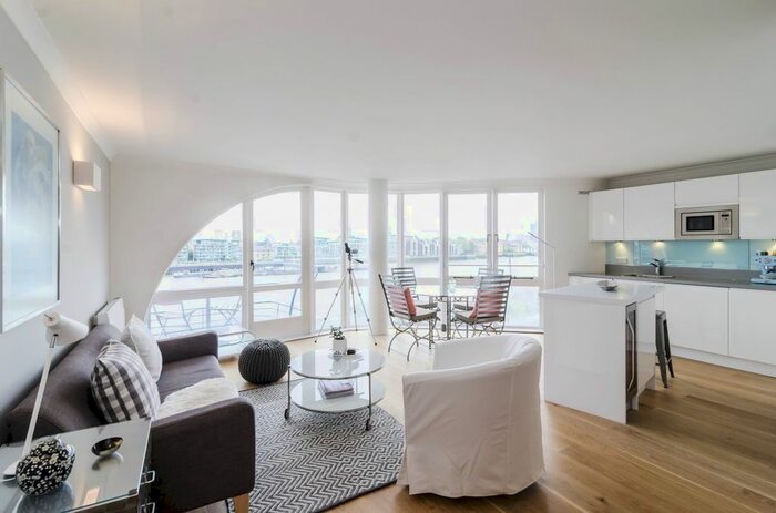 3 Bedroom Flat To Rent In Mill Street, London, SE1