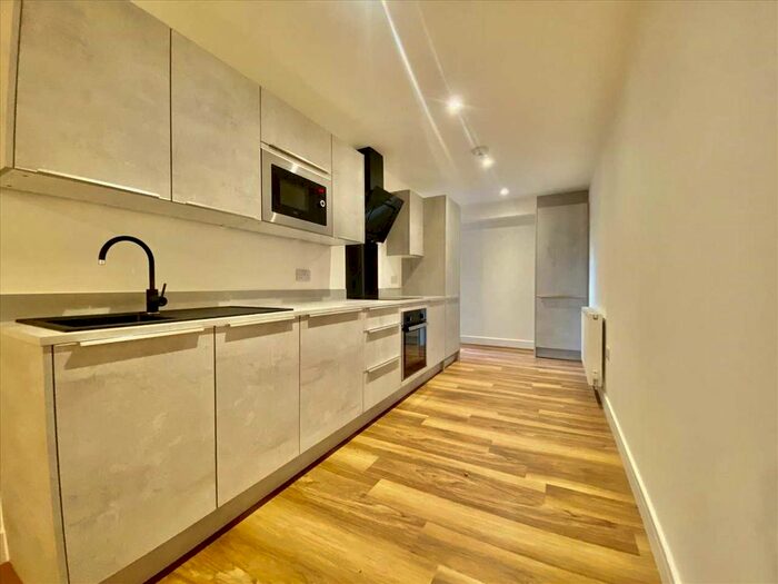 2 Bedroom Flat To Rent In The Old Chapel, 2F Alfred Road, Plymouth PL2