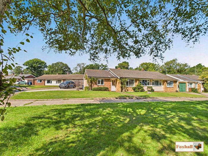 3 Bedroom Semi-Detached Bungalow For Sale In Collimer Close, Chelmondiston, Ipswich, IP9