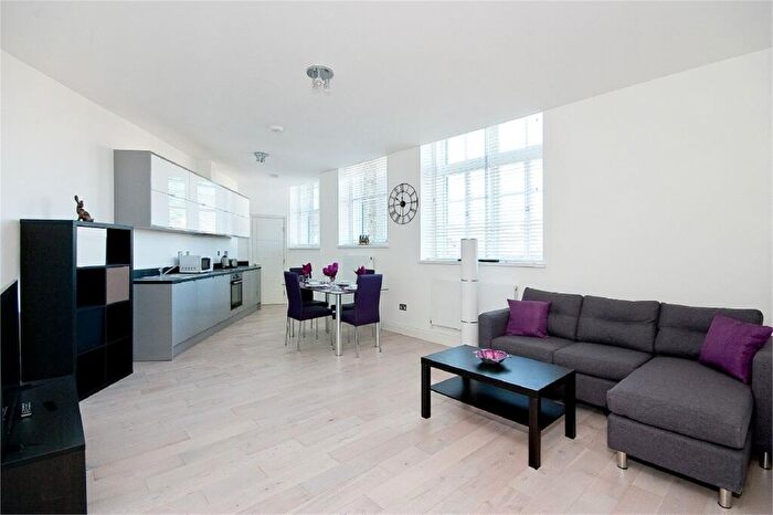 2 Bedroom Apartment To Rent In Anglers Lane, NW5
