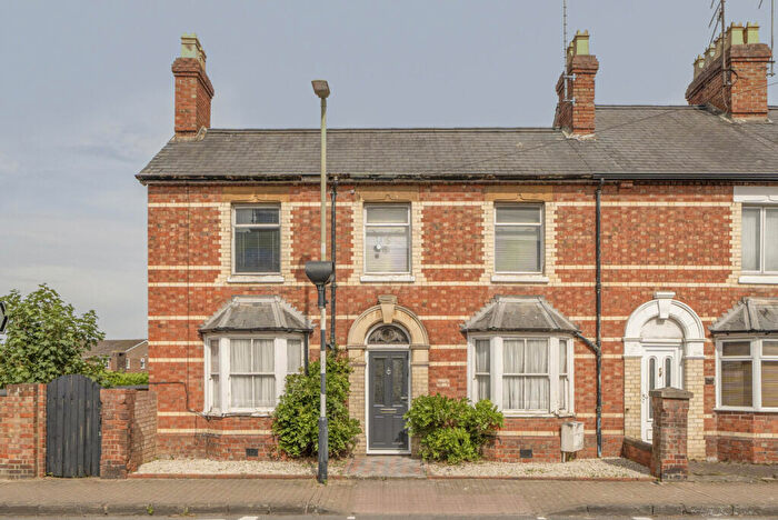 3 Bedroom End Of Terrace House For Sale In Kings Road, Henley-on-Thames, Oxfordshire, RG9