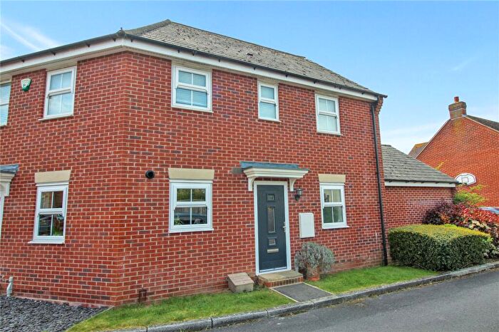 2 Bedroom Maisonette For Sale In Stackpole Crescent, Redhouse, Swindon, Wiltshire, SN25