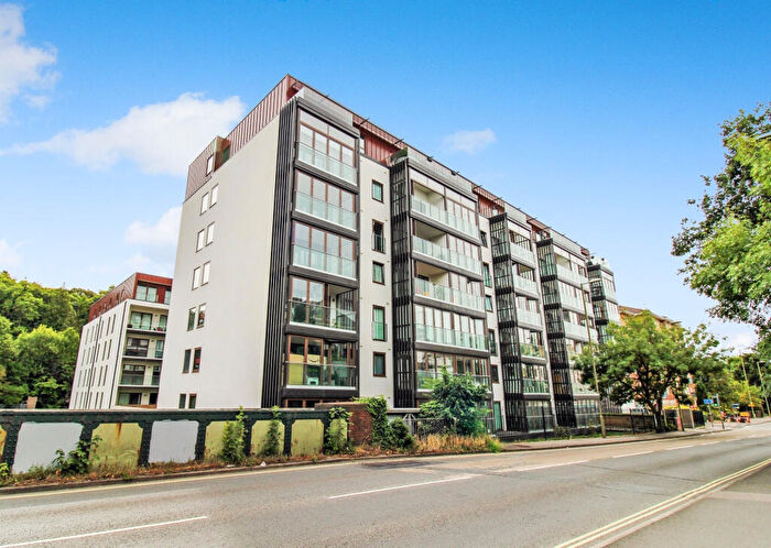1 Bedroom Apartment For Sale In Grand View, Farnborough, GU14