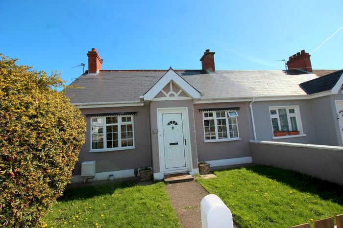 2 Bedroom Bungalow For Sale In Warren Park Avenue, Lisburn, County Down, BT28