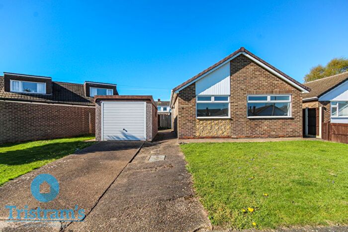 2 Bedroom Detached Bungalow For Sale In Acaster Close, Beeston, NG9